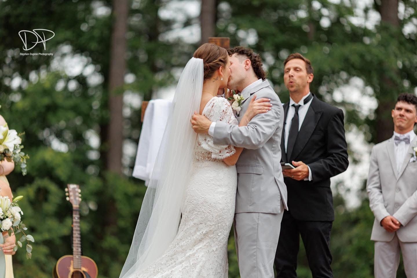 A wedding moment at Factory 633