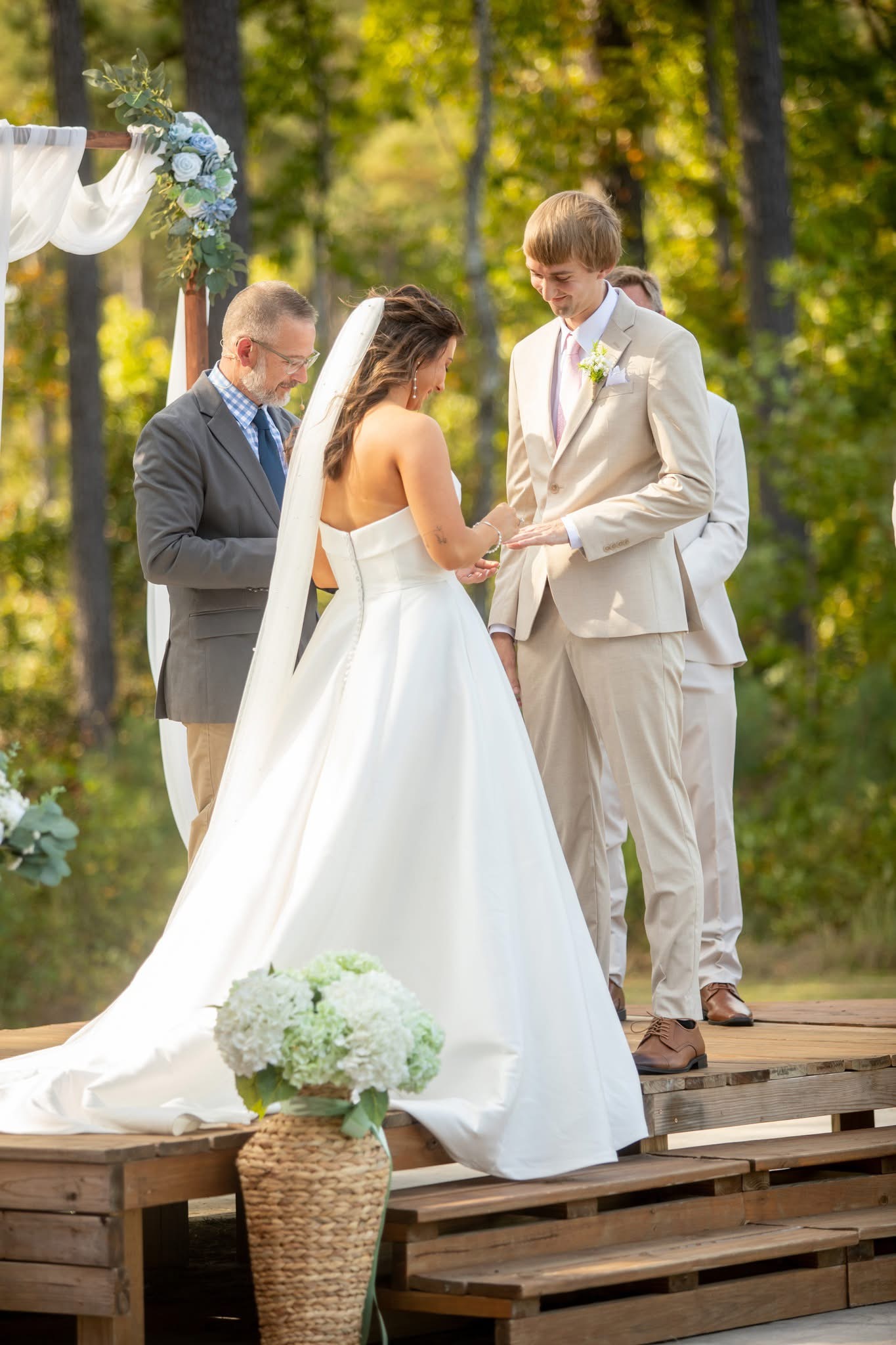 A wedding moment at Factory 633